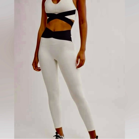 Le Ore leggings NWT, crème and black - Picture 1 of 3